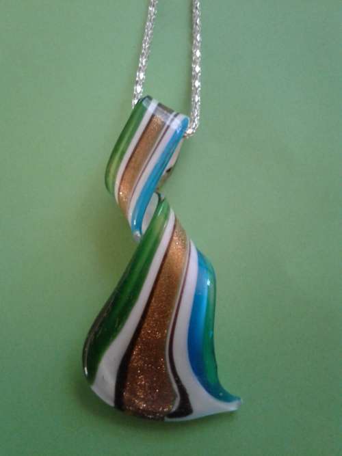 GLASS GOLD SAND LAMPWORK PENDANT WITH CHAIN 9X 10 MM X7 MM HOLE