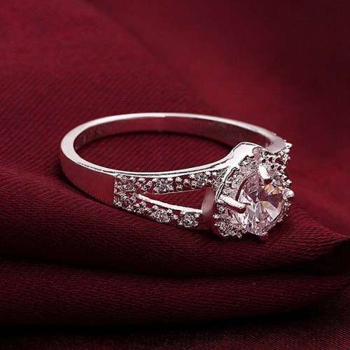 **HIGH QUALITY*** SILVER PLATED RING WITH ZIRCONIAS - SIZE 9