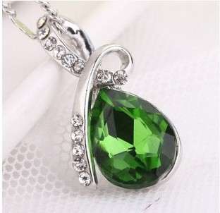 WATER DROP AUSTRALIAN CRYSTAL PENDANT WITH CHAIN GREEN COLOUR