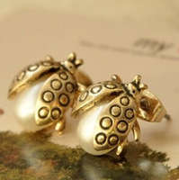 ANTIQUE VINTAGE STYLE BEETLE EAR RINGS