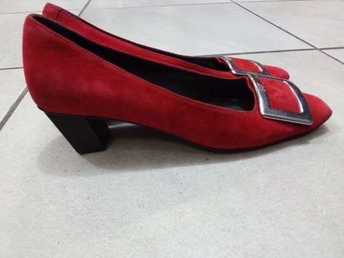 Roger Vivier Belle Vivier suede pumps
