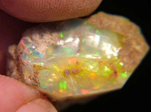 11.08 CT NATURAL, ROUGH WELLA OPAL.