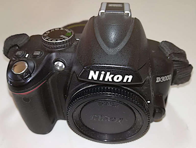 Nikon DSLR D3000 Camera many extras Super Bargain Buy for 7 days only