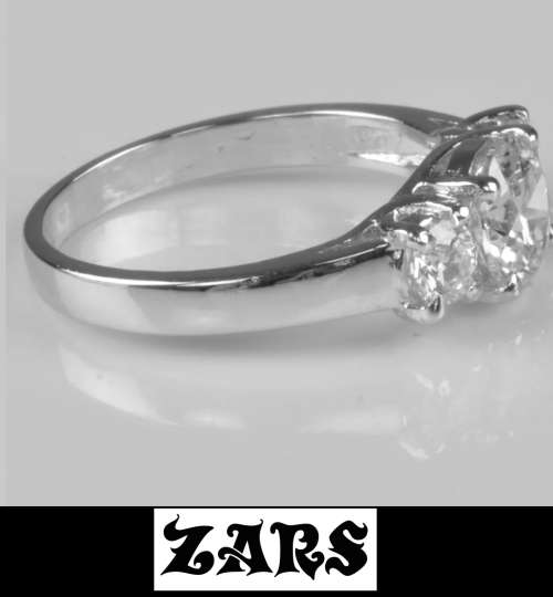 14ct Solid Gold - 2.90ct - E-F - VVS1 -[7.5mm Main Stone] -Top Quality - Engagement Ring