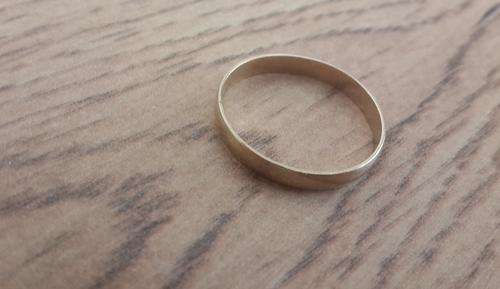 SOLID YELLOW GOLD : 3mm Wide Wedding Band