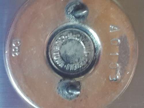 20 Years Safety Sat - SOLID 9CT GOLD - With 2 STONES - 9.9GRAMS