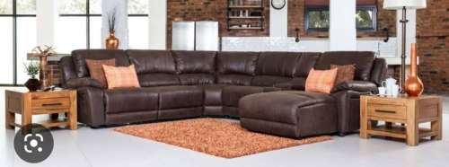 BEAUTIFUL LOUNGE SUITE PAID R30K FOR IT