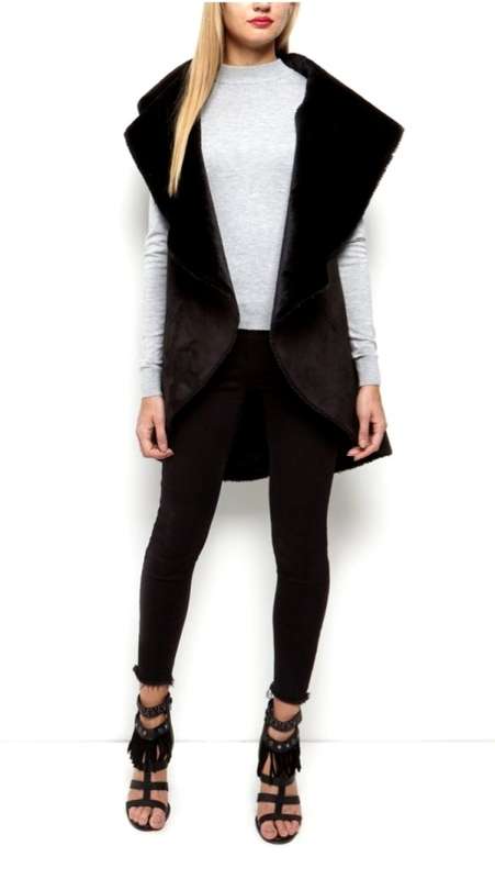 Waterfall Sleeveless Suede coat with complete fur inner