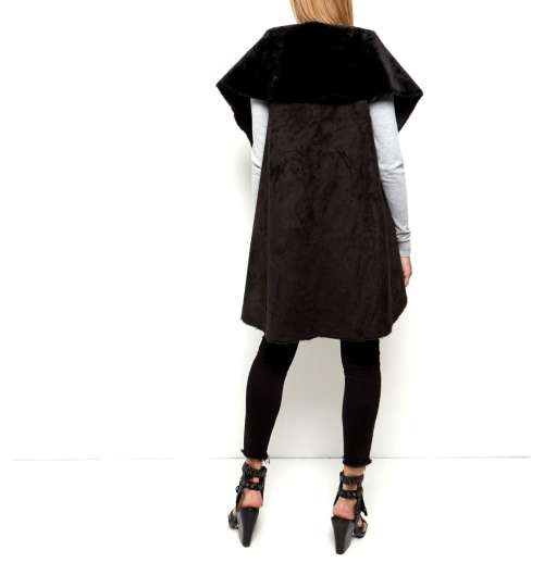 Waterfall Sleeveless Suede coat with complete fur inner