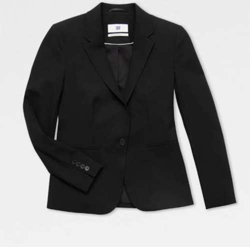 Fitted Black Blazer