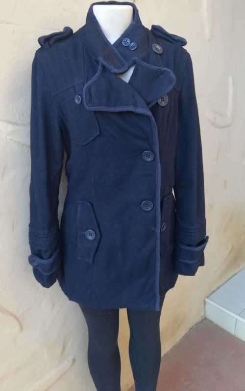 Stunning Navy coat