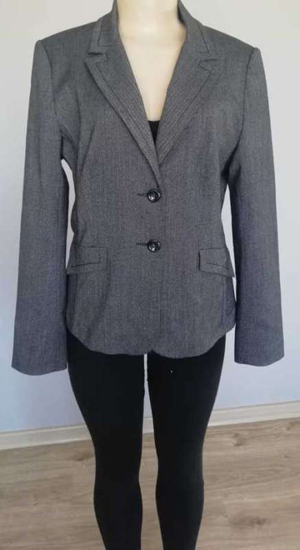 Stunning Grey Blazer