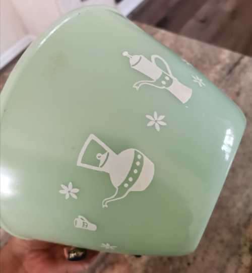 Vintage Green bowls