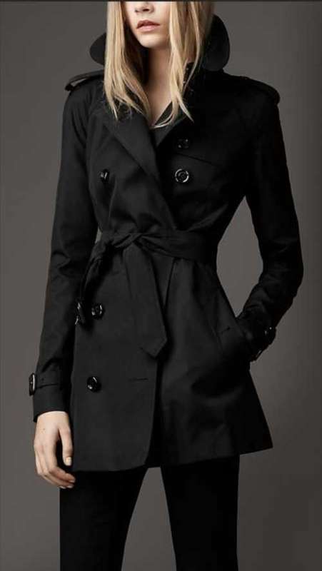 Gorgeous black Trench coat