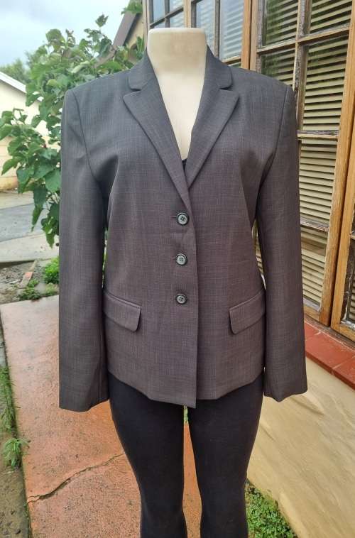 Beautiful Brown blazer