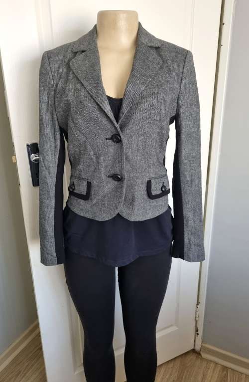 Gorgeous fitted coat
