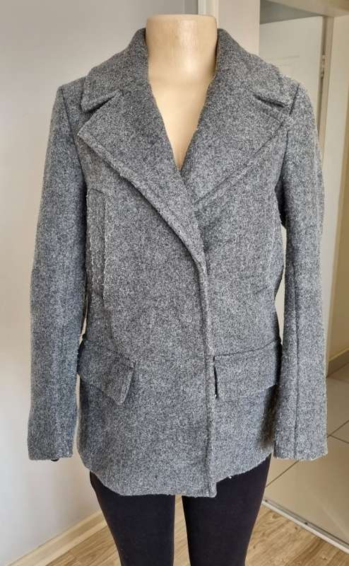 H&M Thick and warm coat  .... From R30 Shipping