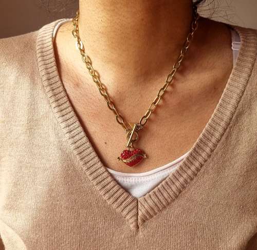GUESS heart chain....HARDLY WORN...shipping From R30