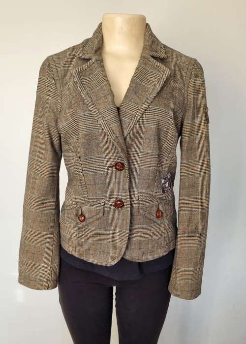 Gorgeous brown check blazer   .... From R30 Shipping