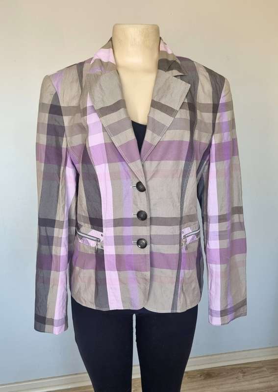 Stunning purple striped  Blazer