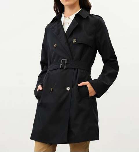 Gorgeous black double breasted trench coat ......from R30 shipping