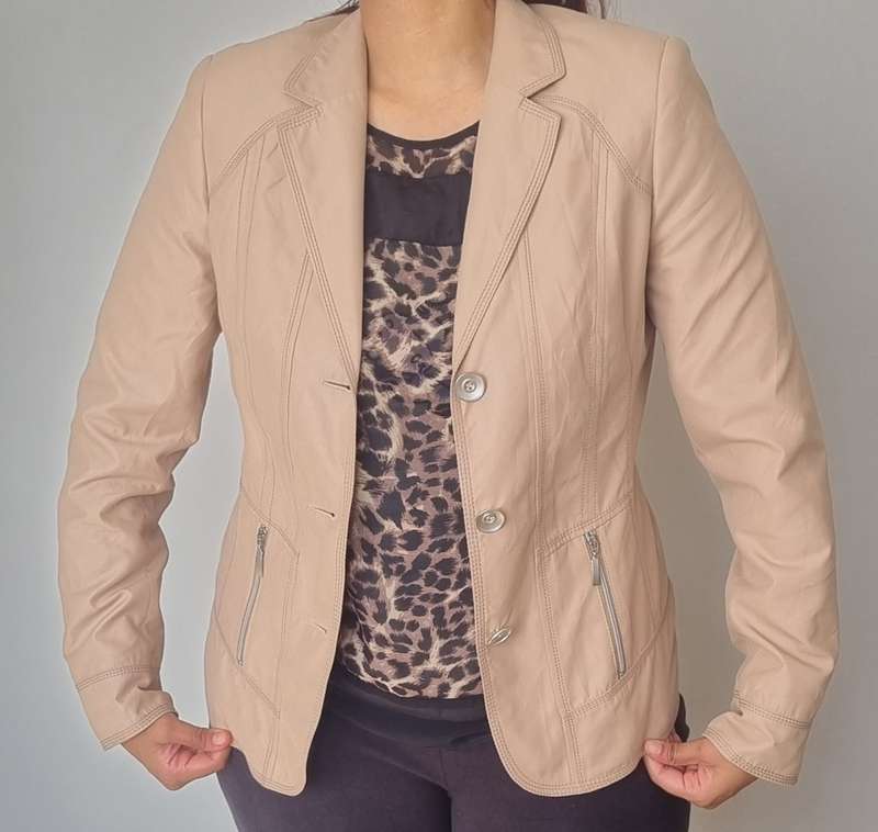Lovely brown jacket