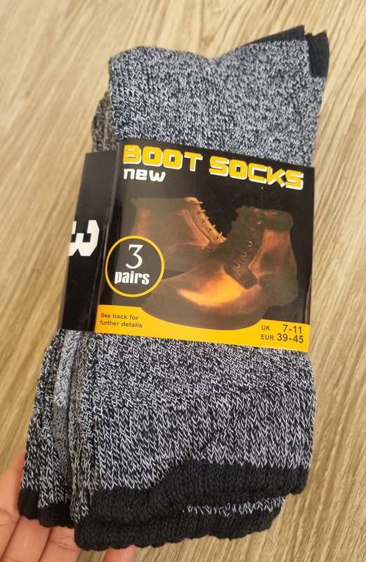 MENS extra warm socks...3 pairs