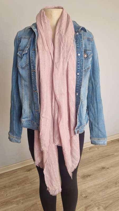 Beautiful Large Dusky Pink Cotton Scarf