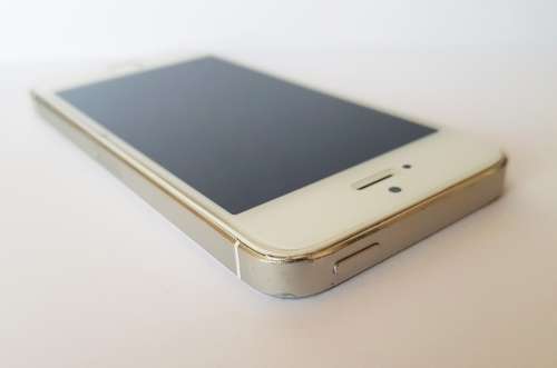 Silver iPhone 5s - 16GB