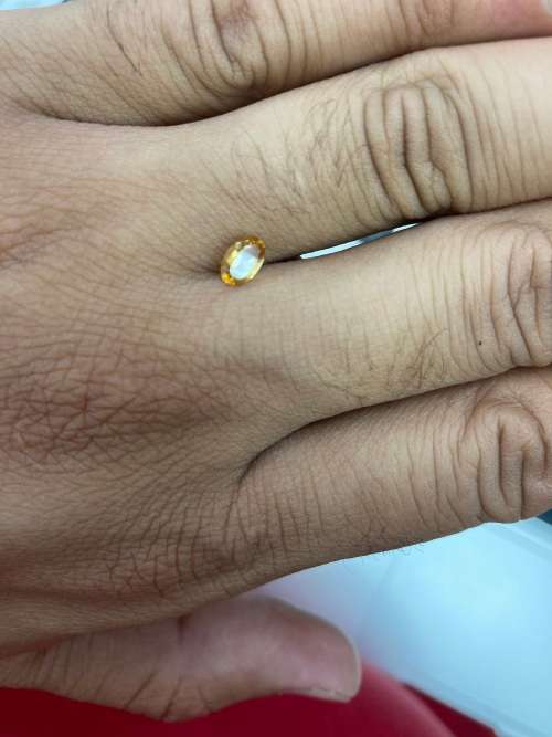 0.39cts Natural Mined Citrine. Oval Cut. 5.9mm x 3.8mm. VVS