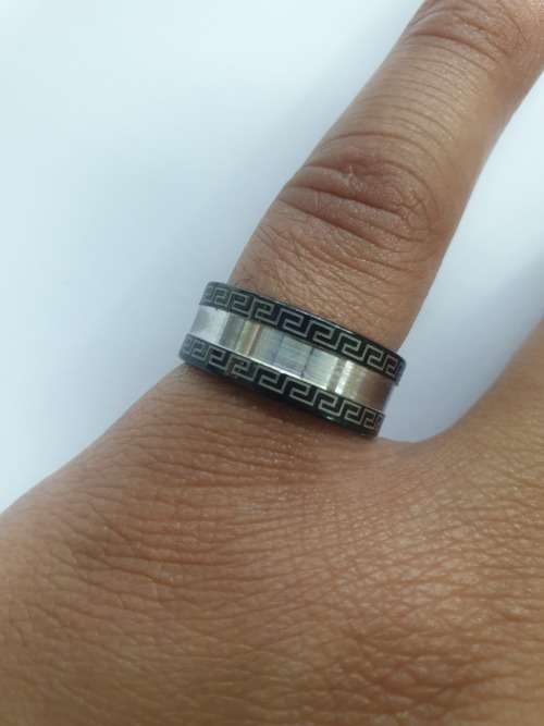 VERSACE RING - BLACK. SIZE 18