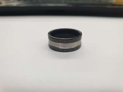 VERSACE RING - BLACK. SIZE 18