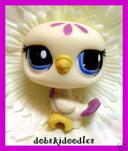 Hasbro Littlest Pet Shop* VANILLA CREAM BABY DOVE #1442