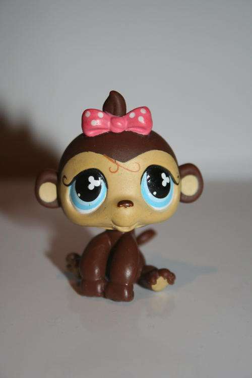 Littlest Pet Shop baby monkey with bow