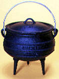 Braai - Cast Iron1/4 SIZE - 3 LEGGED POTS Perfect for the single serving OF BREDIE/STEW / CURRY