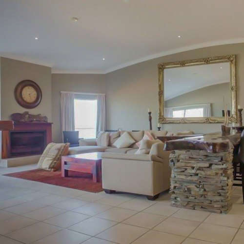 2 Nights stay in Tinley Manor Beach House for up to 15 people in Ballitoville, KZN