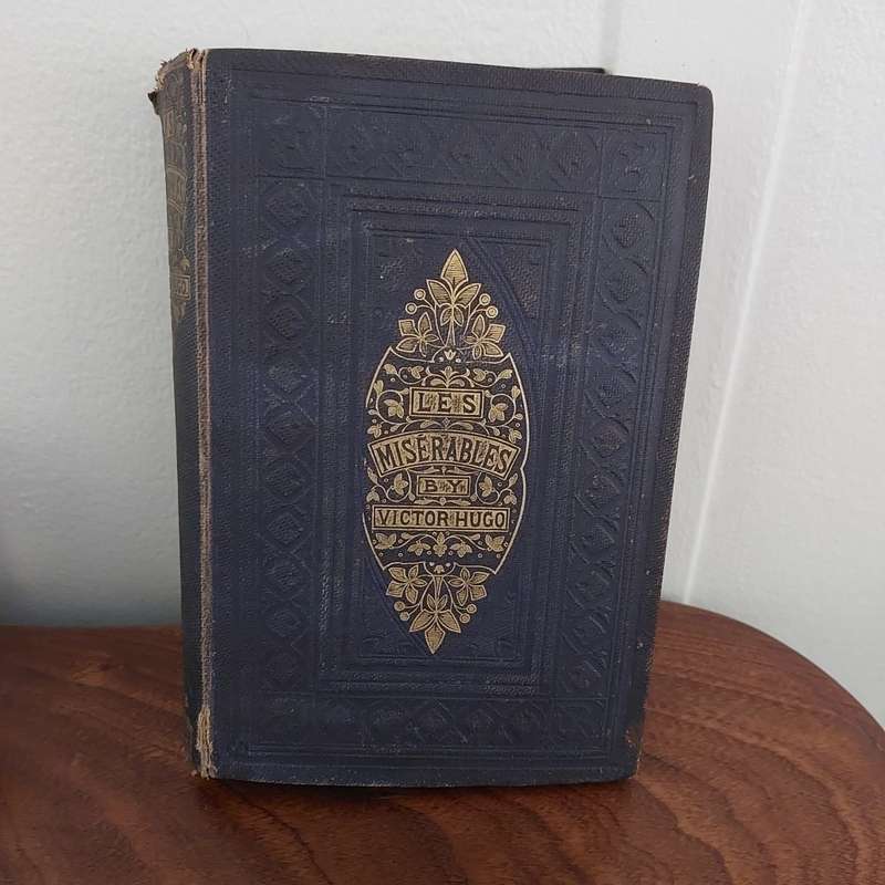 Les miserables 5th edition English translation all in one volume1