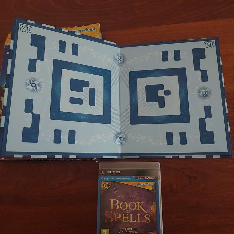 Playstation 3 book of Spells Wonderbook in box Harry Potter
