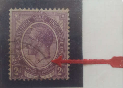 ***REDUCED FROM R80***UNION OF SOUTH AFRICA 1913 2d VARIETY BROWN DOT ON KINGS NECK***