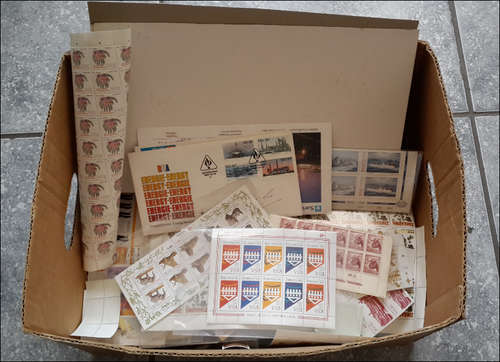 ***LARGE BOX FILLED WITH STAMPS- FULL SHEETS, MINT/USED STAMPS, ERRORS, SIGNED COVERS ETC!***