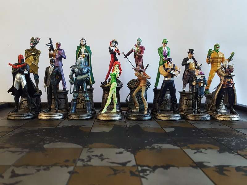 Eaglemoss Batman Chess Set