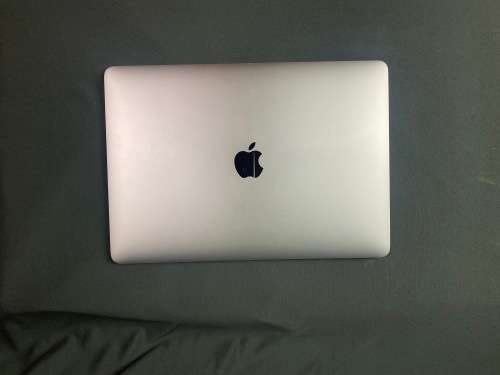 Apple Macbook Pro NO RESERVE