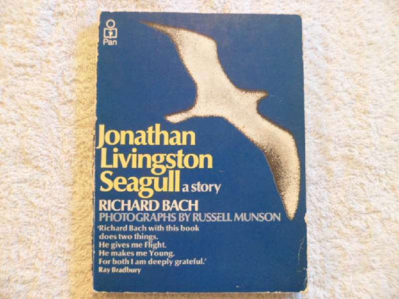 Jonathan Livingstone Seagull - Richard Bach