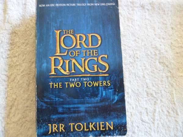The Lord of the Rings - The Two Towers - Book two of the Trilogy - J.R.R. Tolkien