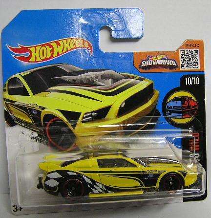 Hotwheels Hot Wheels Diecast Model Car 2016 65 / 250 Ford Mustang GT 2013 1/64 scale new in pack