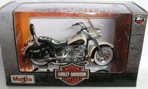 Maisto Diecast Model Motorcycle Bike Harley Davidson Heritage Softail Nostalgia 1993 FLSTN 1/18 scal