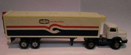 Corgi Diecast Model 2020 Mercedes Benz Truck +  Refrigerator Trailer Made in Great Britain 1/64 scal