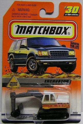 Matchbox Diecast Model 1999 30 / 100 Excavator Road Work Construction new in pack