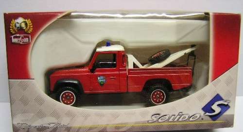 Solido Diecast Model Car 2164 Land Rover Defender Tow Truck 1/43 scale in pack
