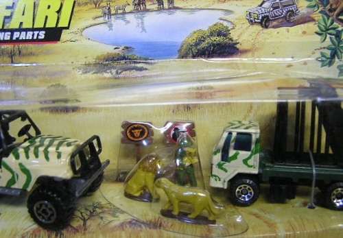 Matchbox Diecast Model Car Adventure Pack Safari + accessories new in pack